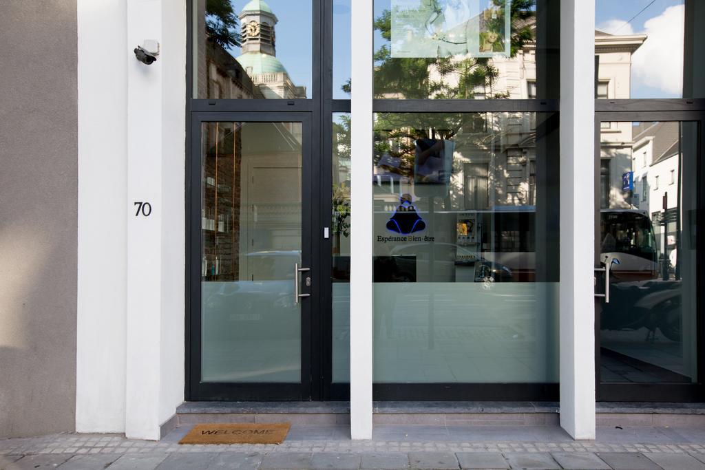 Chambre Avec Jacuzzi Sauna Privatif Bruselas Exterior foto